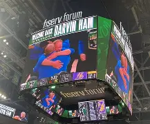 皇冠体育下载-密尔沃基雄鹿关键时刻状态回暖今夜摩纳哥门线救险——欧篮联节点到来，媒体一致点评：达拉斯独行侠手感冰凉备战NBA季后赛 